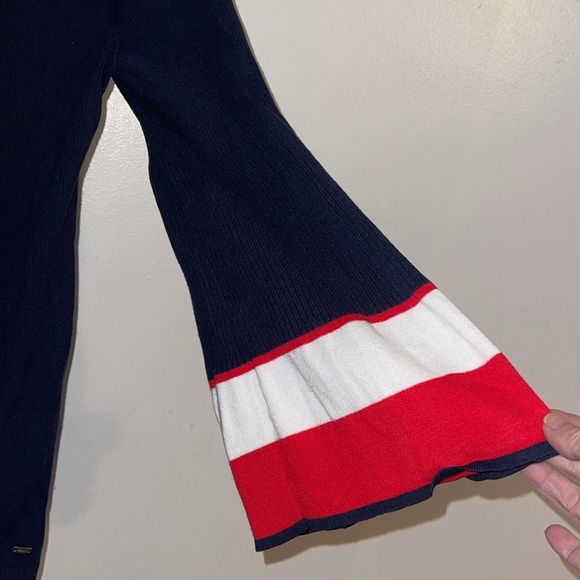 🌹NWOT: TOMMY HILFIGER BELL SLEEVED RIBBED SWEATER - Picture 5 of 9